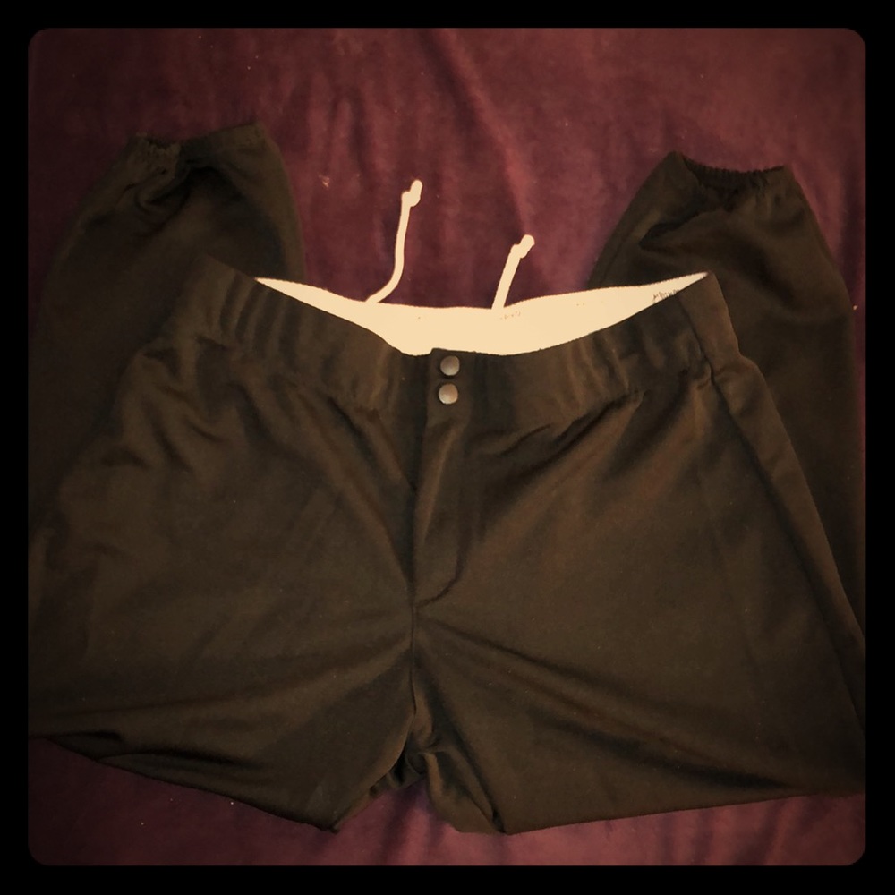 Girls/women’s black softball pants